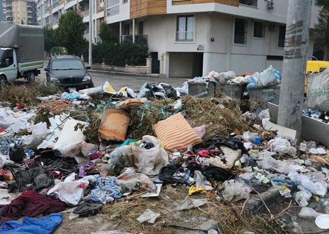 İzmir Buca’da tepki çeken görüntü! ‘Buradan kaçacak hale geldik’